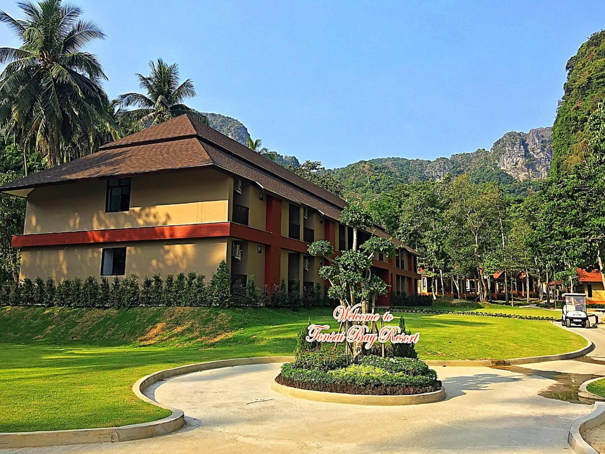 Tonsai Bay Resort Exteriér fotografie